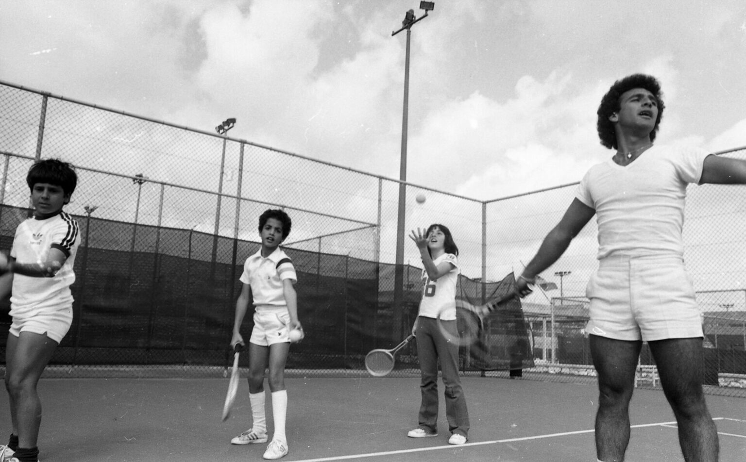 Tenis Kulübü Fix